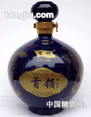 首領(lǐng)大壇酒1500ml藍(lán)色