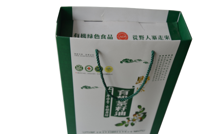 供應(yīng)山茶油   580ml禮盒裝 野生 有機(jī) 壓榨