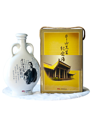 玉山5年臺灣原窖1950（中山先生酒）