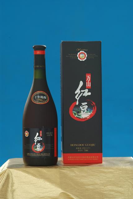 萬山紅豆酒（10年陳釀）